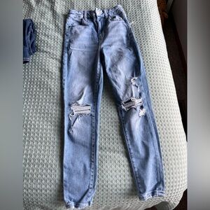 American eagle skinny jeans with holes.